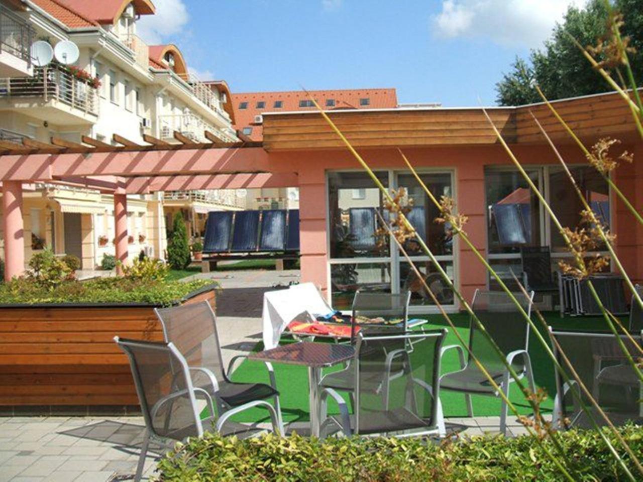 Aqua Wellness Apartments Hajduszoboszlo Exterior foto